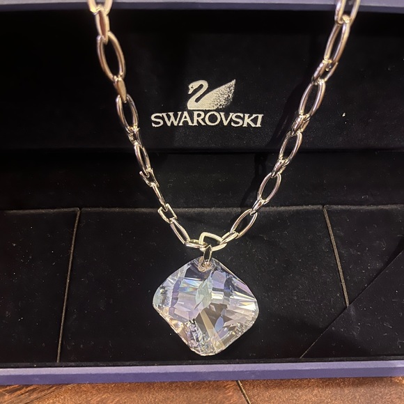 Authentic Swarovski pendant statement necklace - Picture 3 of 5